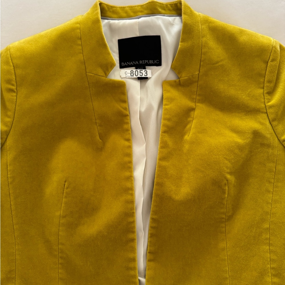 Banana Republic chartreuse velvet blazer